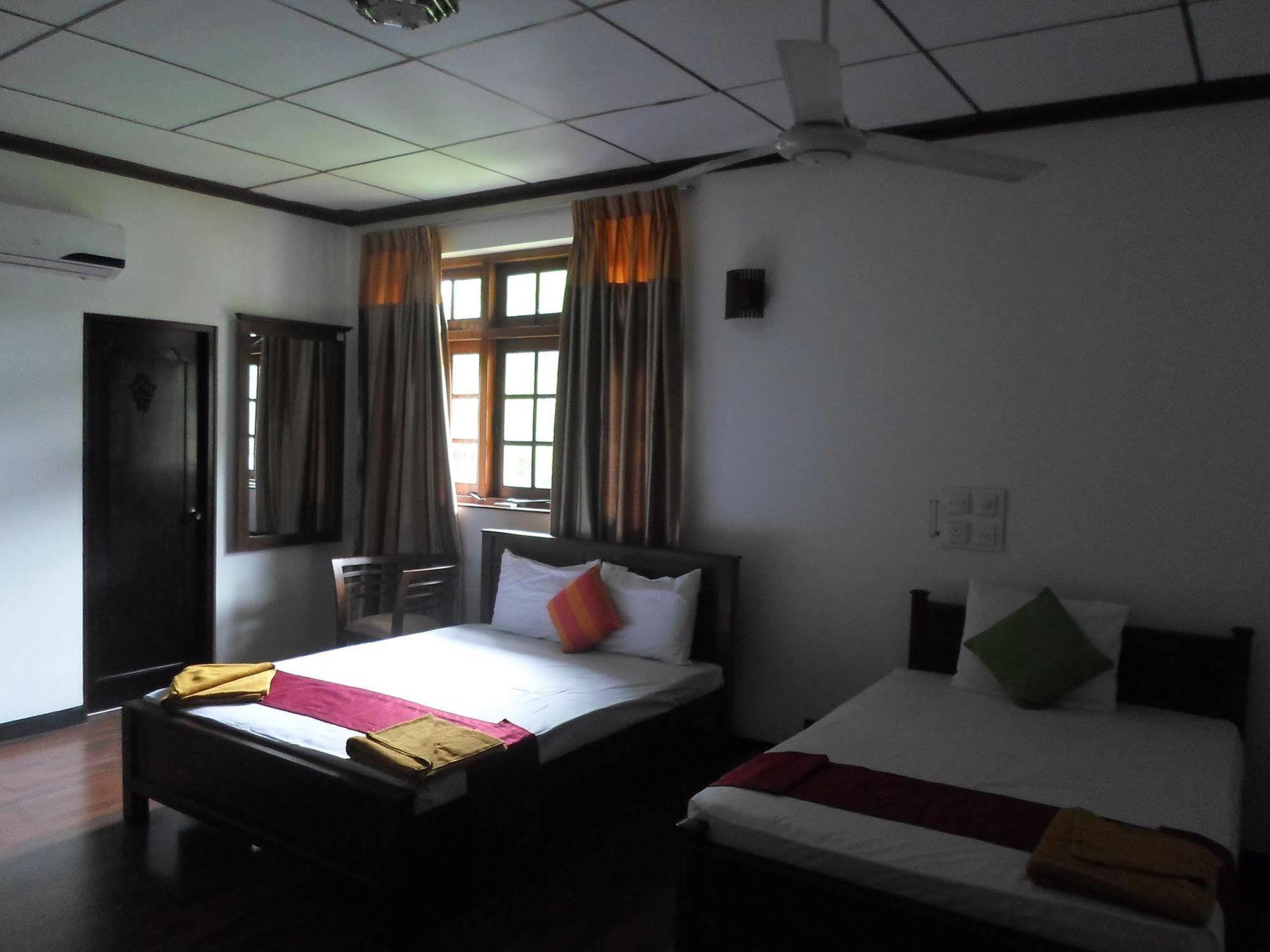 Kandy Green View Bungalow ภายนอก รูปภาพ